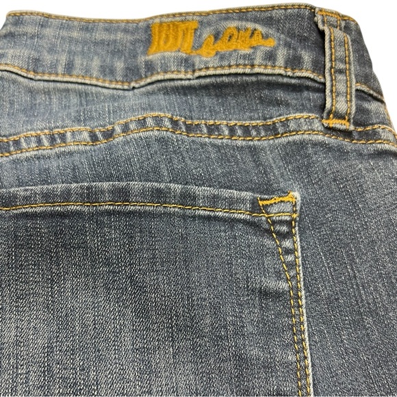 Kut From The Kloth size 10 women’s strapight leg medium rise jeans great cond - Picture 3 of 6